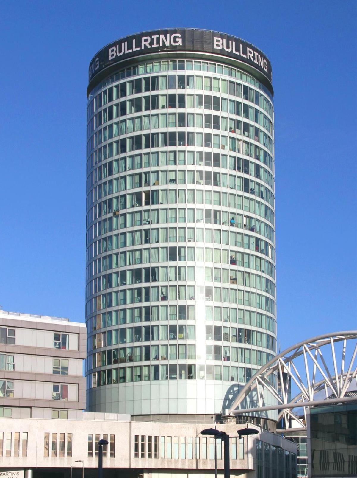 Centre, One Bedroom Apartment!